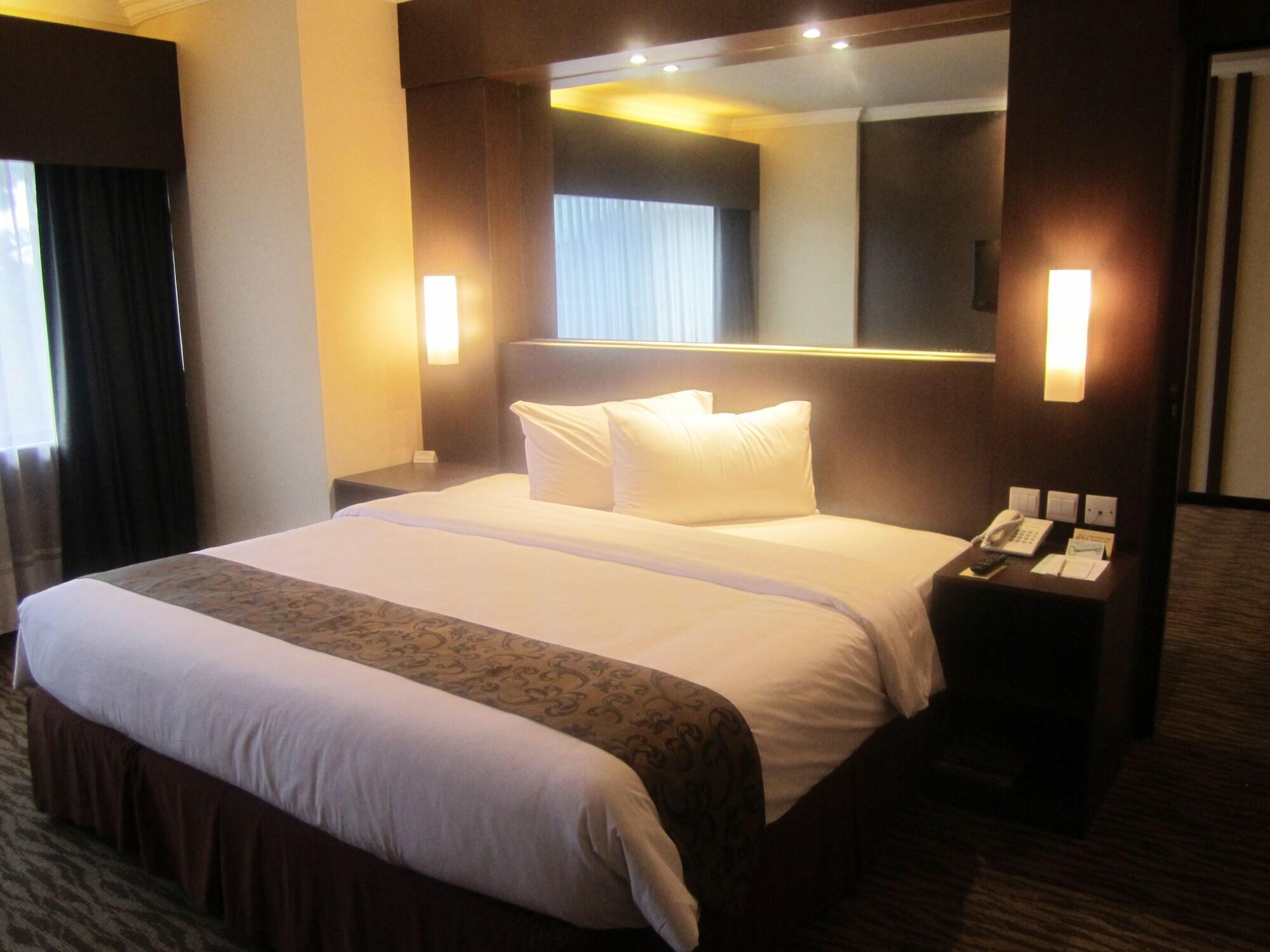 Hotel Le Polonia Managed By Topotels Medan